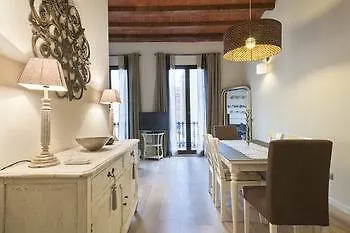 Sleep Urgell By * برشلونة