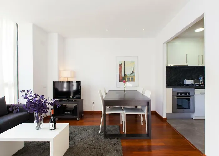 Sleep Urgell By برشلونة